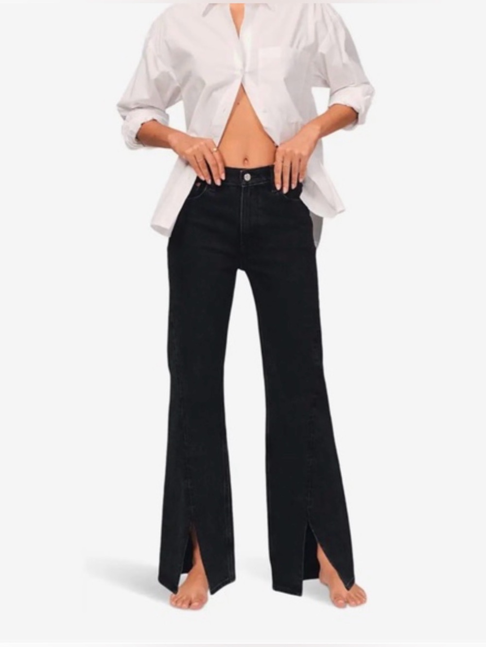 Abercrombie & Fitch
High-Rise 90s Relaxed Jeans
Black Vent NWT